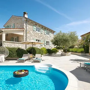 Pietre D'istria - With Private Service , Burići Kroatien